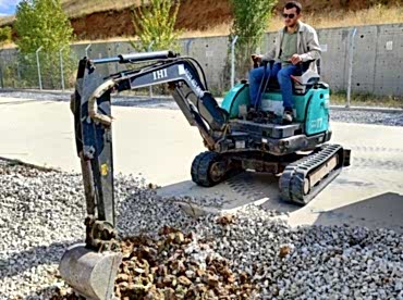 Çankaya Mini Ekskavatör Kiralama